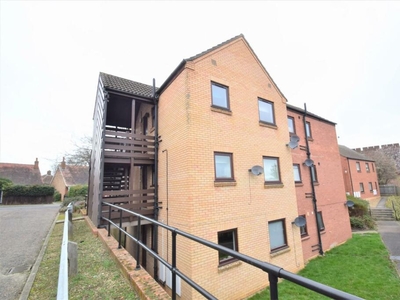 2 bedroom flat for sale in Prince Of Wales Close, Bury St. Edmunds, IP33