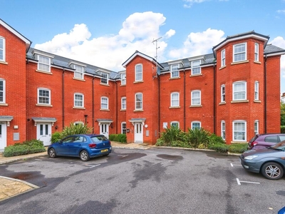 2 bedroom flat for sale in Pritchard Court, George Roche Road, Canterbury, CT1