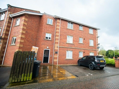 2 bedroom ground floor flat for rent in Lock Keepers Court, Hull, East Riding Of Yorkshire, HU9