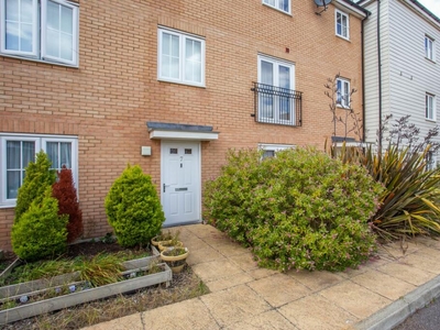 2 bedroom ground floor flat for sale in Realmwood Close, Canterbury, CT1