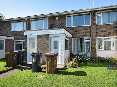 2 bedroom maisonette for rent in Walsgrave Drive, Solihull, B92