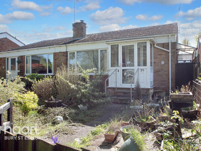 2 bedroom semi-detached bungalow for sale in Whitby Road, Bury St Edmunds, IP33