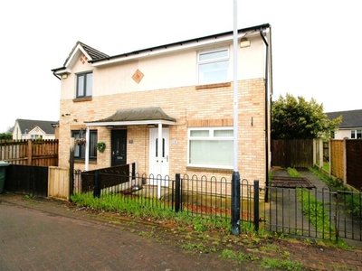 2 bedroom semi-detached house for sale in Bluebell Close, Allerton, Bradford, BD15