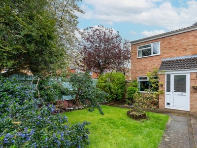 2 bedroom semi-detached house for sale in Kennedy Close, Oxford, OX4