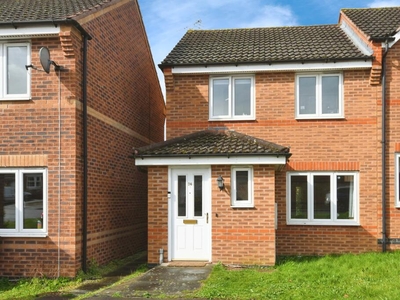 2 bedroom semi-detached house for sale in Mercer Drive, Lincoln, Lincolnshire, LN1