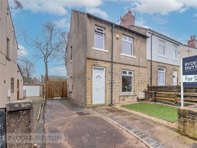 2 bedroom semi-detached house for sale in Rose Avenue, Marsh, Huddersfield, West Yorkshire, HD3