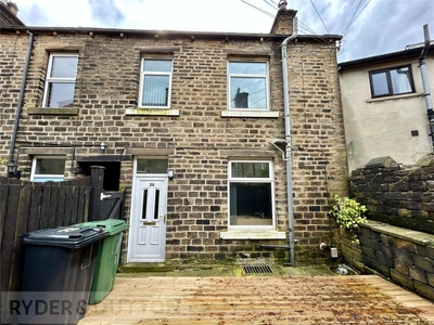 2 bedroom terraced house for rent in Baker Street, Huddersfield, West Yorkshire, HD3