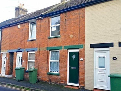 2 bedroom terraced house for rent in Luton Road, Faversham, ME13