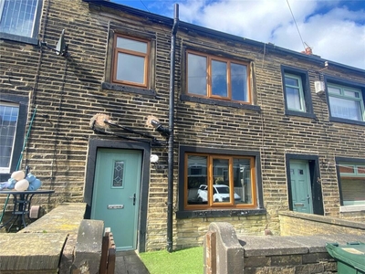 2 bedroom terraced house for sale in Campbell Street, Queensbury, Bradford, BD13