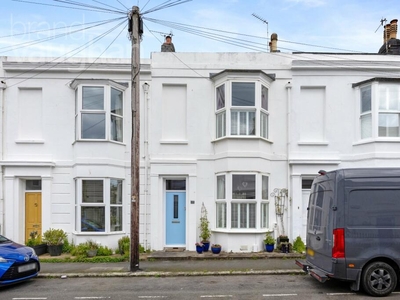 2 bedroom terraced house for sale in Great College Street, Brighton, East Sussex, BN2