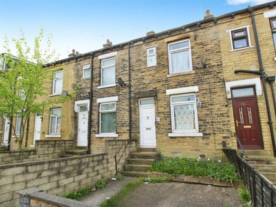 2 bedroom terraced house for sale in Hartington Terrace, Bradford, BD7 2HW, BD7