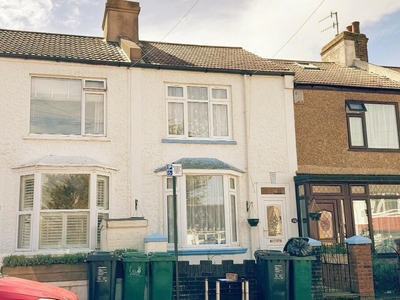 2 bedroom terraced house for sale in Ladysmith Road, BN2