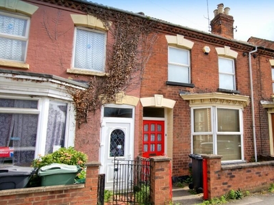 2 bedroom terraced house for sale in Stroud Road, Gloucester, Gloucestershire, GL1