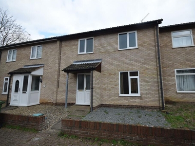 2 bedroom terraced house for sale in Thorpe St Andrew, NR7