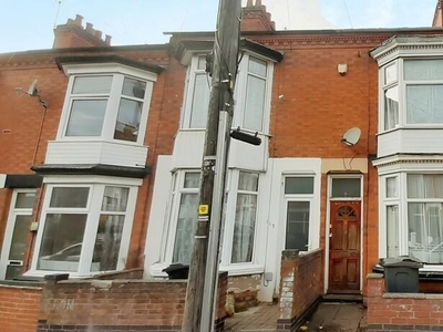 2 bedroom terraced house for sale in Wilberforce Road, Leicester, LE3