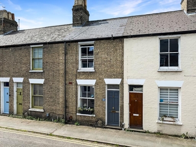 2 bedroom terraced house for sale in York Street, Cambridge, CB1