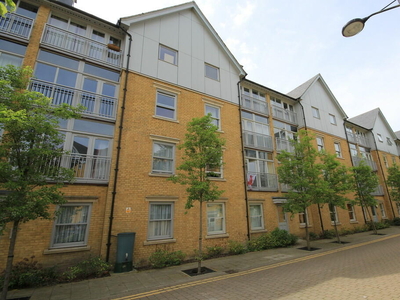 3 bedroom apartment for sale in Bingley, Canterbury, CT1