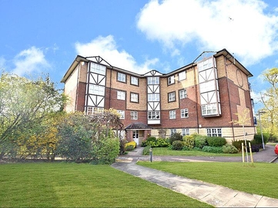 3 bedroom apartment for sale in Lords Place, Knights Field, Luton, Bedfordshire, LU2 7LD, LU2