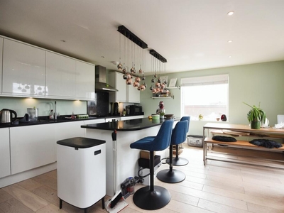 3 bedroom apartment for sale in Ongar Road, Brentwood, CM15