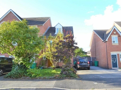 3 bedroom town house for rent in New Barns Avenue, Chorlton, M21