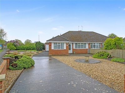 3 bedroom bungalow for sale in Oxford Road, Swindon, Wiltshire, SN3