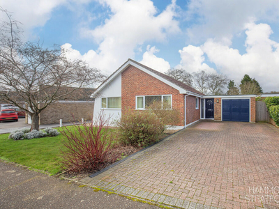 3 bedroom detached bungalow for sale in Armitage Close, Cringleford, NR4