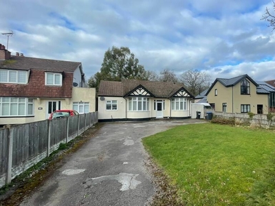 3 bedroom detached bungalow for sale in Rugby Road, Binley Woods, Coventry, CV3