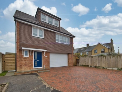 3 bedroom detached house for rent in West Lea, Deal, CT14