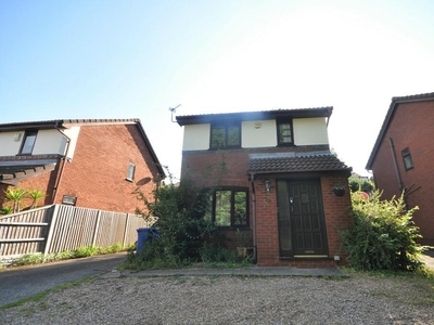 3 bedroom detached house for rent in Woodhurst Close, Chaddesden, Derby, DE21