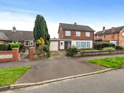 3 bedroom detached house for sale in Beatty Road, Eaton Rise, Norwich, NR4