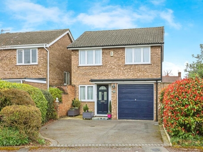 3 bedroom detached house for sale in Carman Close, Watnall, Nottingham, NG16