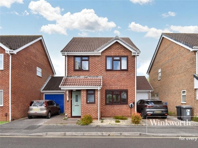 3 bedroom detached house for sale in Hartsbourne Drive, Bournemouth, BH7