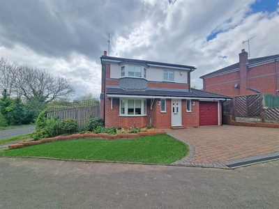 3 bedroom detached house for sale in Houndsfield Lane, Wythall, B47