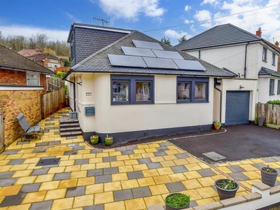 3 bedroom detached house for sale in Mackie Avenue, Patcham, East Sussex, BN1