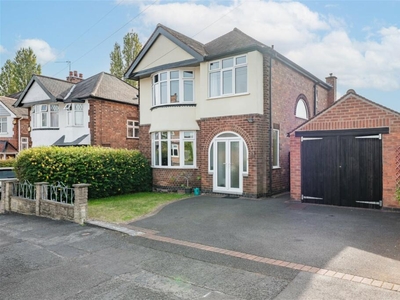 3 bedroom detached house for sale in Onchan Drive, Carlton, Nottingham, NG4 1DB, NG4