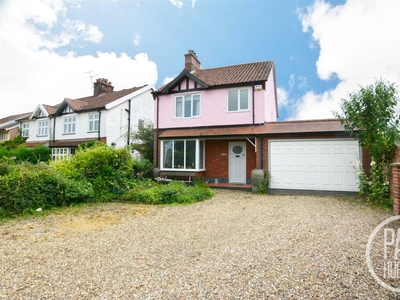 3 bedroom detached house for sale in Wroxham Road, Sprowston, NR7