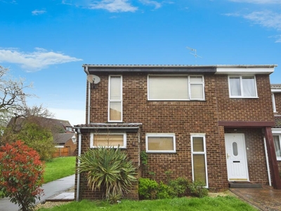 3 bedroom end of terrace house for sale in Aster Court, Chelmsford, CM1