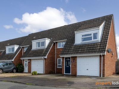 3 bedroom end of terrace house for sale in Brayfield Way, OLD CATTON, NR6