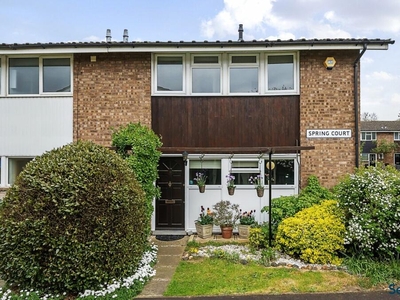3 bedroom end of terrace house for sale in Spring Court, Guildford, Surrey, GU2