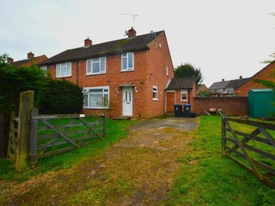 3 Bedroom House Burnham Berkshire