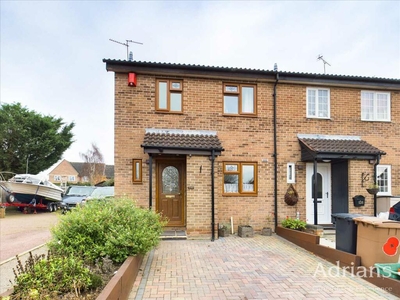 3 bedroom house for sale in Trenchard Crescent, Springfield, Chelmsford, CM1