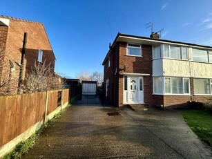 3 Bedroom House Whitby Cheshire West And Chester