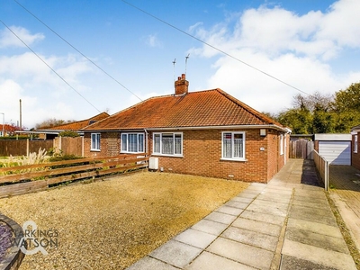3 bedroom semi-detached bungalow for sale in Oval Avenue, New Costessey, Norwich, NR5