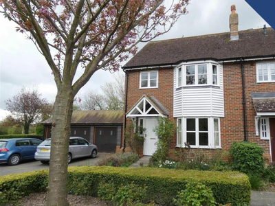 3 bedroom semi-detached house for rent in Cherry Orchard, Littlebourne, CT3