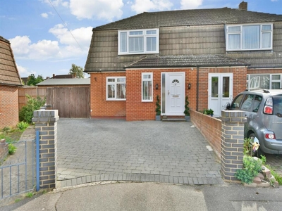 3 bedroom semi-detached house for rent in Dombey Close Higham ME3