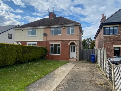 3 bedroom semi-detached house for rent in Melton Road, Sprotbrough, Doncaster, South Yorkshire, DN5