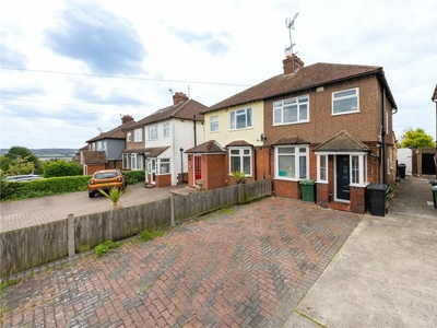 3 bedroom semi-detached house for sale in Farleigh Lane, Maidstone, ME16
