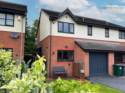 3 bedroom semi-detached house for sale in Hoole Gardens, Hoole, CH2