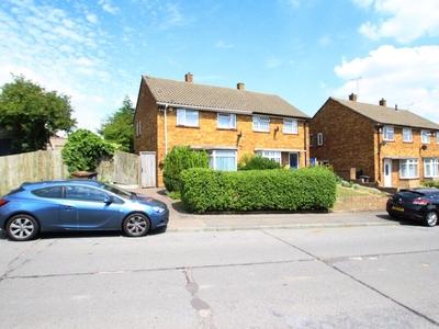 3 bedroom semi-detached house for sale in Kirkwood Road, Lewsey Farm, Luton, LU4