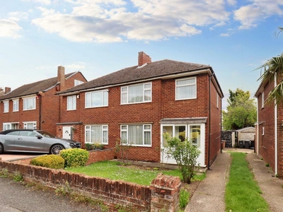 3 bedroom semi-detached house for sale in Rossfold Road, Sundon Park, Luton, Bedfordshire, LU3 3HH, LU3
